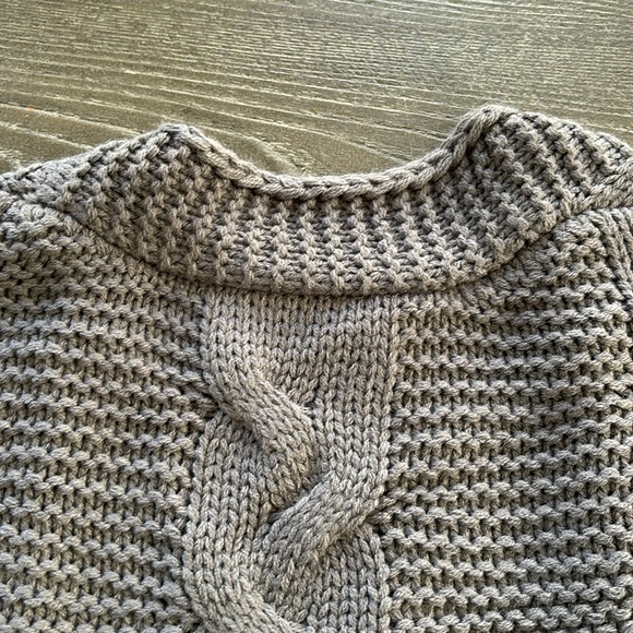 4/$25 Cashmere Blend Autumn Winter Knitted V-neck Women size M - Picture 6 of 6